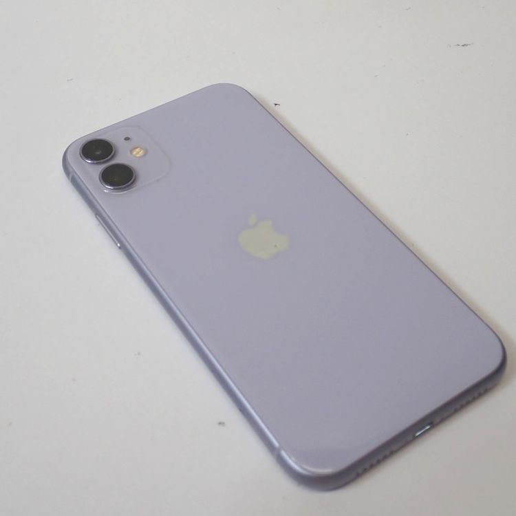 �ڼ��ߤʤߡۡ�Ft1370881��Softbank��iPhone11 64GB�����