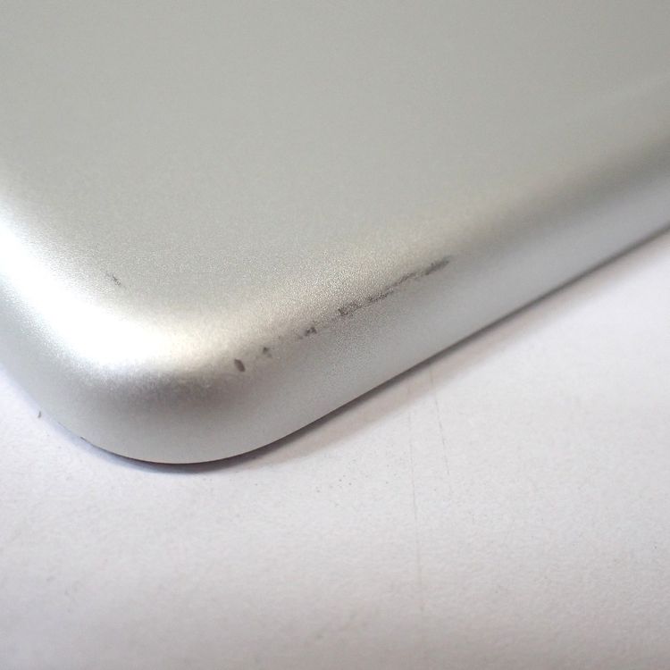 �ڼ��ߤʤߡۡ�Ft1384651��au��iPad����9����� 64GB�����