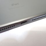 �ڼ��ߤʤߡۡ�Ft1384641��au��iPad����9����� 64GB�����