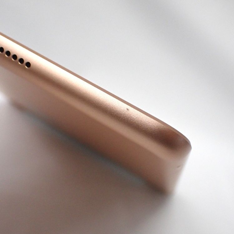 �ڼ��ߤʤߡۡ�Ft1339931��au��iPad ��6���� 32GB�����