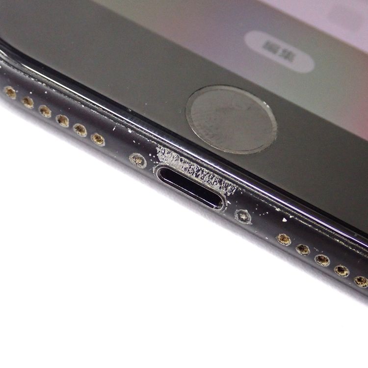 【質みなみ】★FtTh656211★au★iPhone7 256GB ブラック★中古