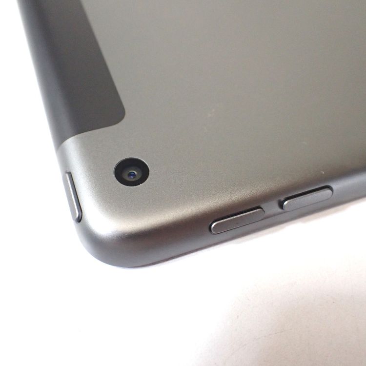 �ڼ��ߤʤߡۡ�Ft1384641��au��iPad����9����� 64GB�����