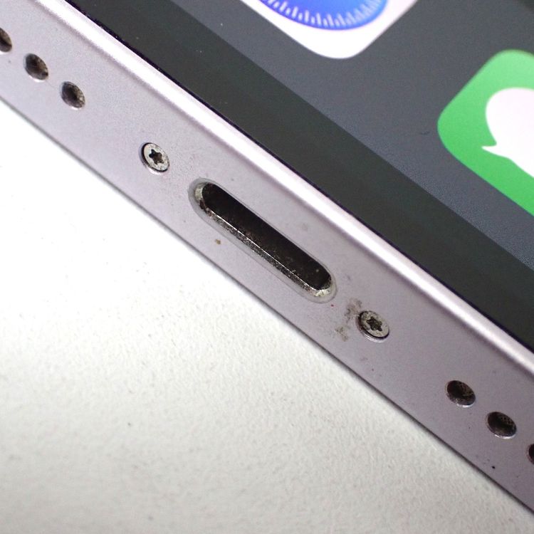 �ڼ��ߤʤߡۡ�Ft1312521��docomo��iPhone14 128GB�����