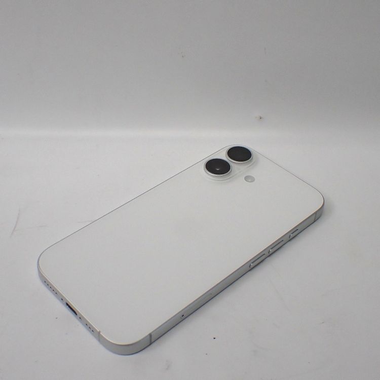 �ڼ��ߤʤߡۡ�Ft1332091��docomo��iPhone16 128GB�����