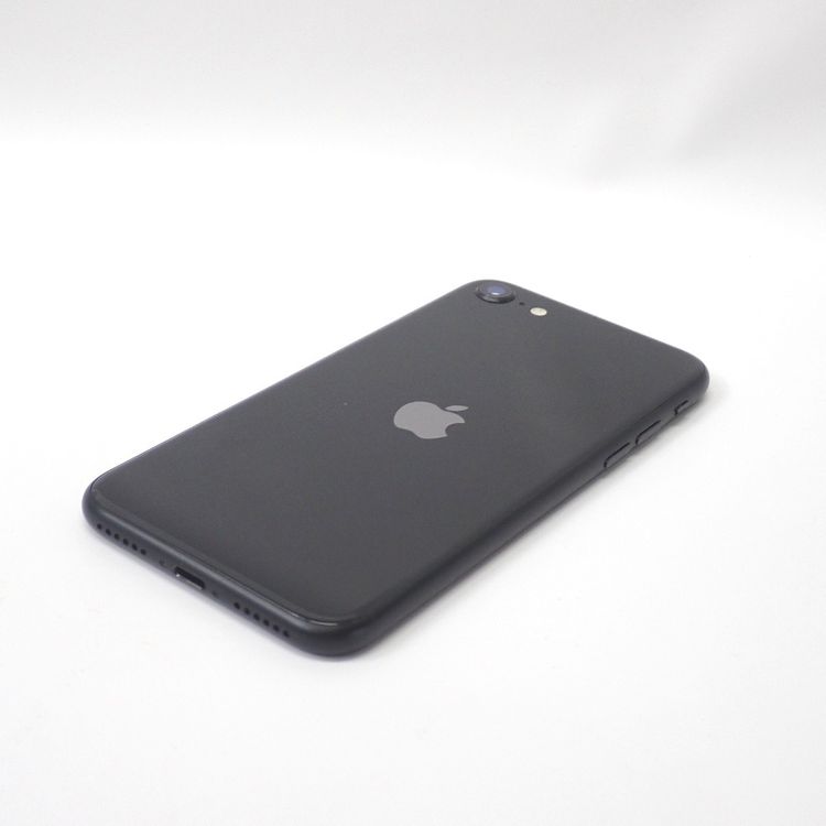 【質みなみ】★Ft1290181★docomo★iPhoneSE 64GB ブラック★中古