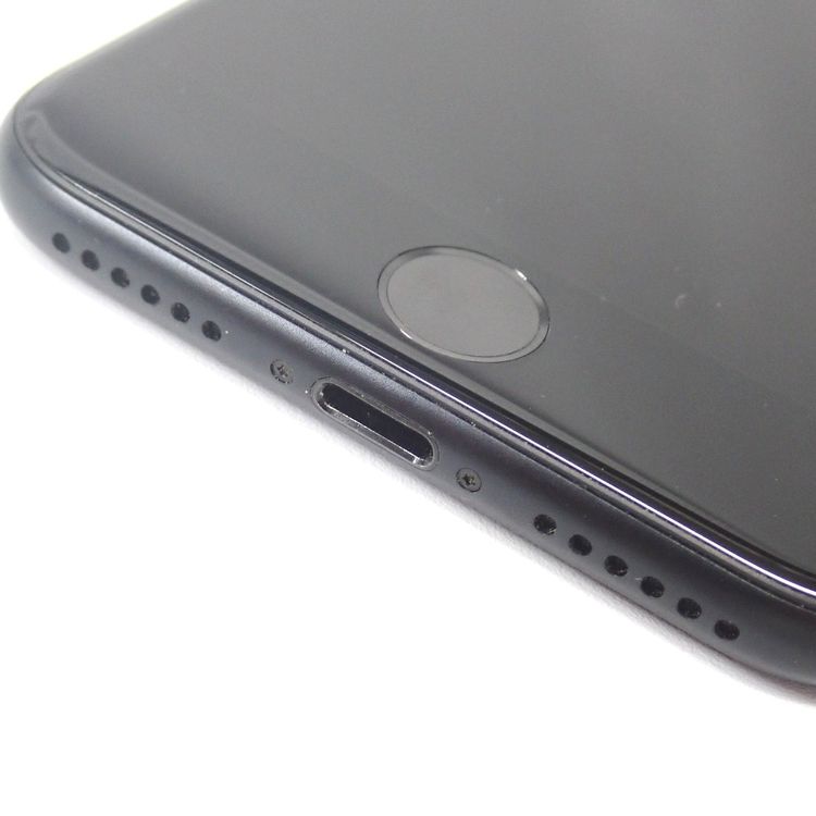 【質みなみ】★Ft1290181★docomo★iPhoneSE 64GB ブラック★中古