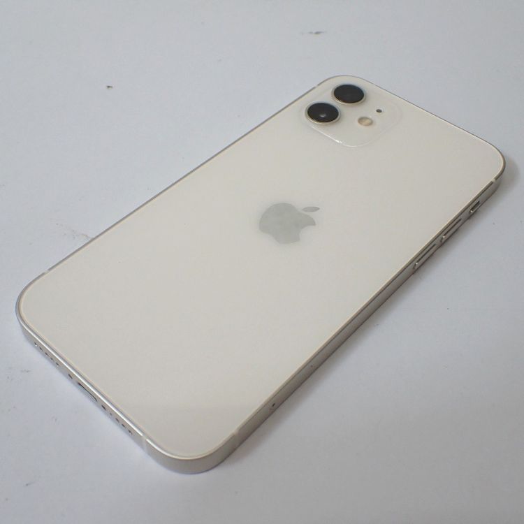 �ڼ��ߤʤߡۡ�Ft1381631��docomo��iPhone12 128GB�����