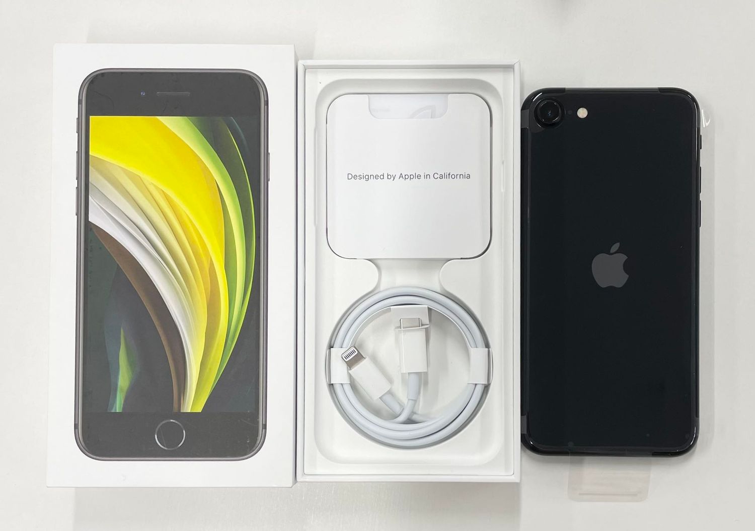 ムスビー｜「新品未使用」SIMフリー iPhone SE(第2世代) 64GB ブラック  