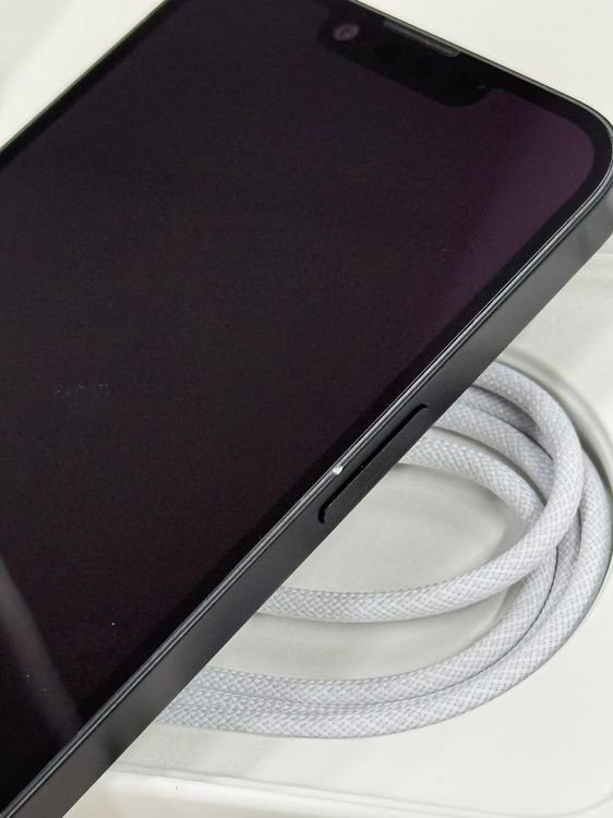 中古 SIMフリーiPhone 16e 512GB MD1X4J/A ブラック 訳アリ