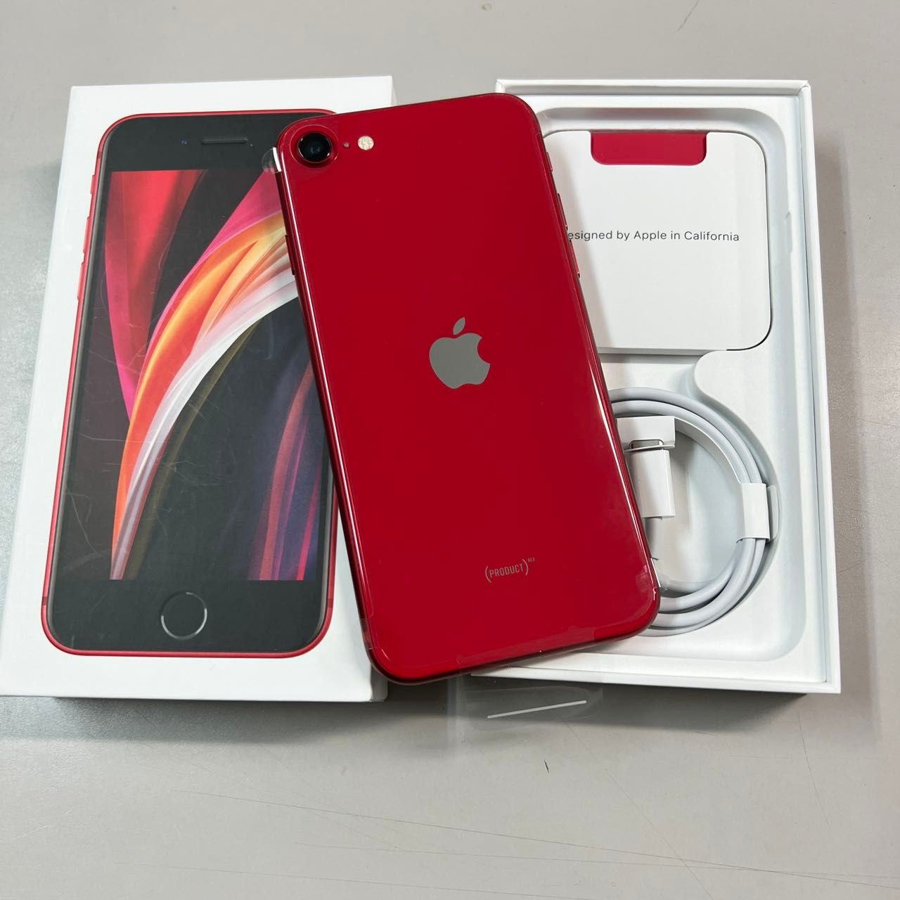 【未使用新品】iPhone SE 第2世代 64GB レッド SIMフリー 未使用】iPhone SE 第2世代64GB 赤レッド SIMフリー 保証有効