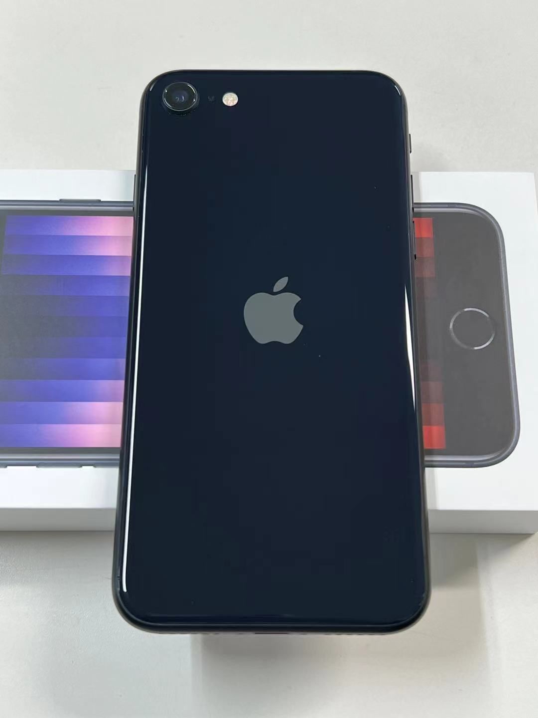 ムスビー｜新品同様 SIMフリー iPhone SE（第3世代）64GB Midnight 