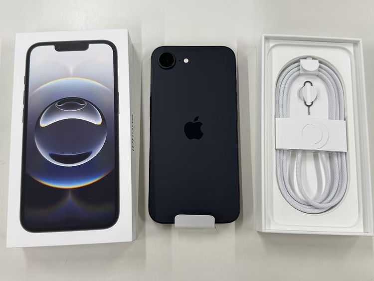 中古 SIMフリーiPhone 16e 512GB MD1X4J/A ブラック 訳アリ