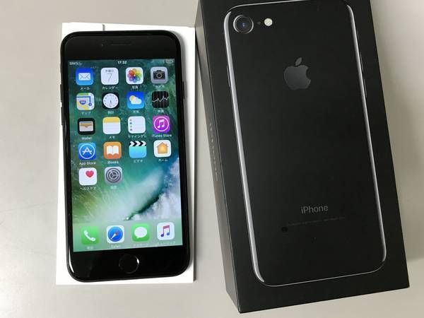 ムスビー｜中古品docomo iPhone 7 128GB ジェットブラック激安 送料  