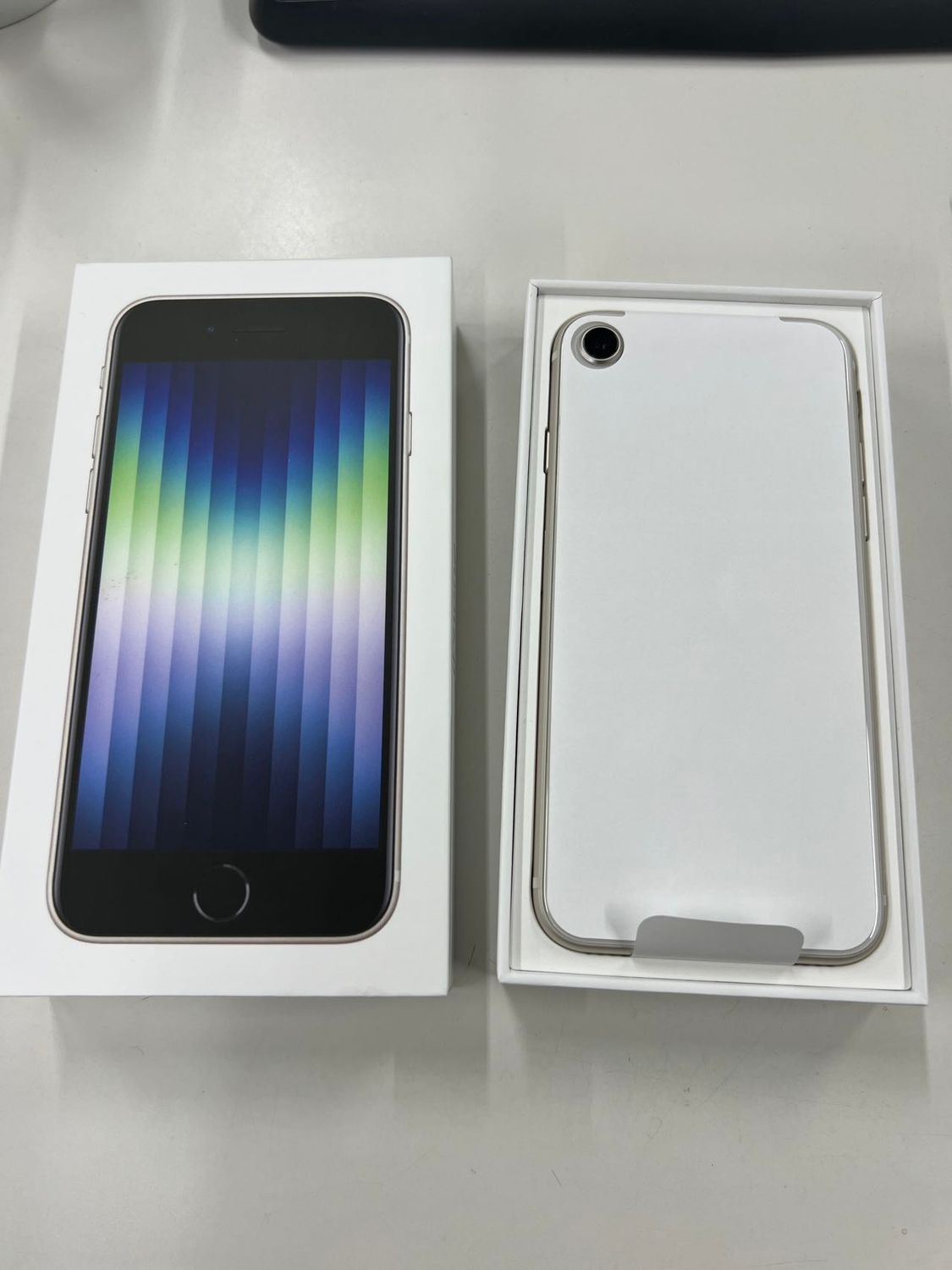 ムスビー｜「新品未使用」SIMフリー iPhone SE (第3世代) 64GB [スター 