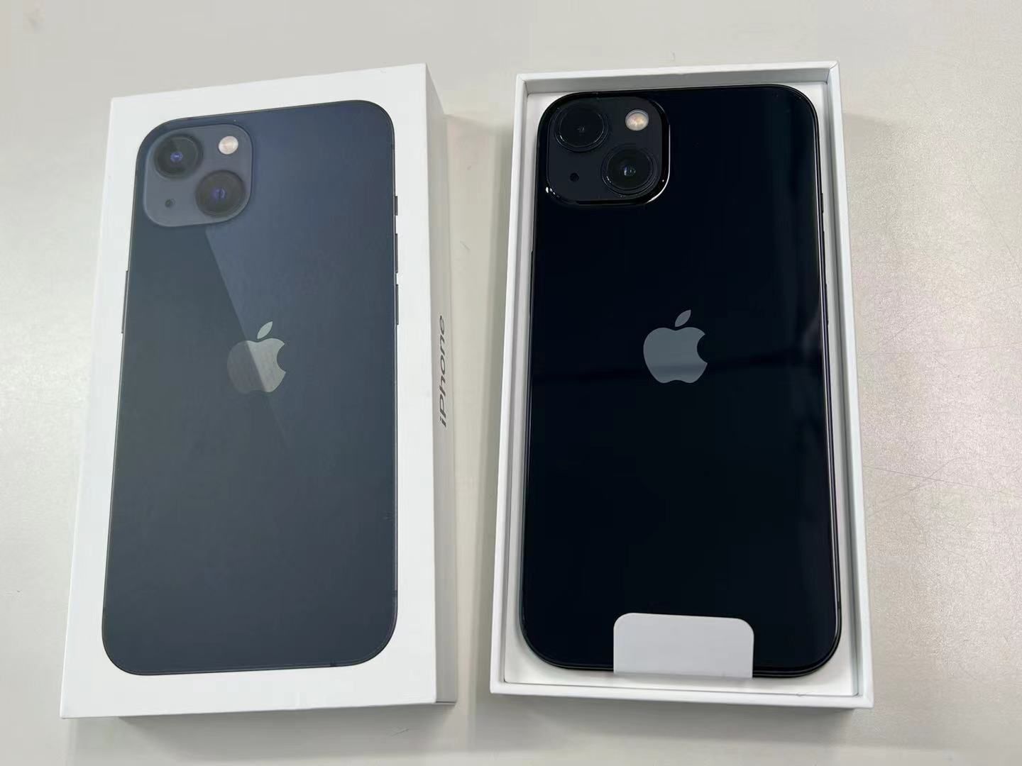 ムスビー｜新品同様 ストア版SIMフリー iPhone 13 128GB ミッドナイト 