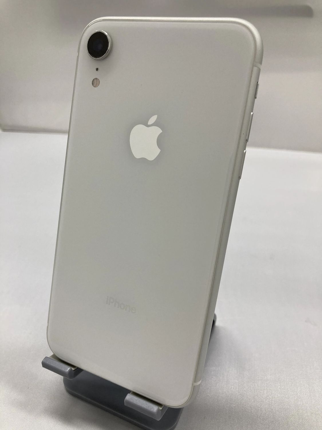美品 SIMフリー iPhoneXR 128GB ホワイト 新品バッテリ－ ムスビー｜iPhone XR 128GB ホワイト SIMフリー バッテリー100％ NW
