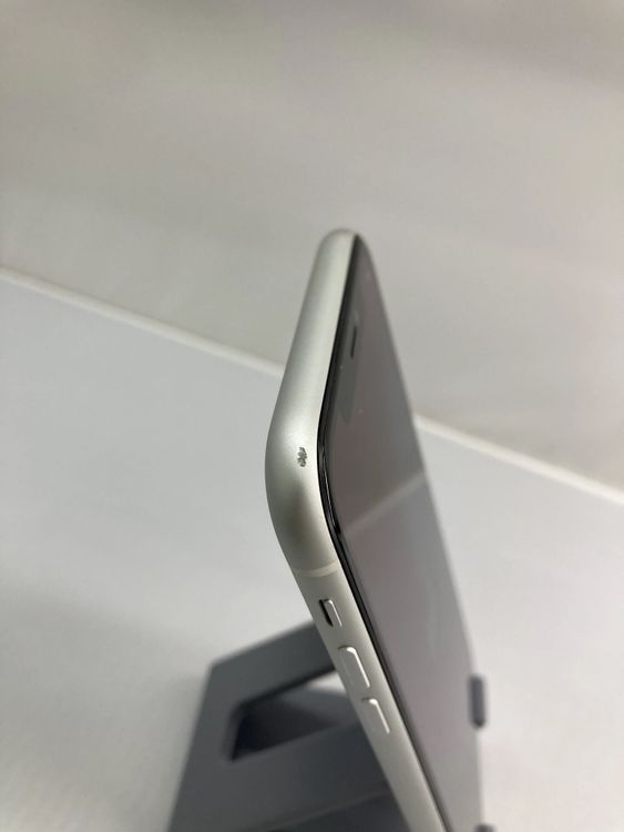 iPhone XR 128GB �ۥ磻�� SIM�ե꡼ �Хåƥ꡼100�� NW���¡�