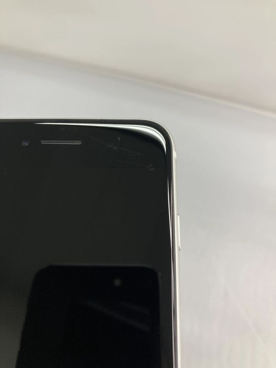 iPhone SE����2�����128GB �ۥ磻�� SIM�ե꡼ �Хåƥ꡼90�� NW��������-