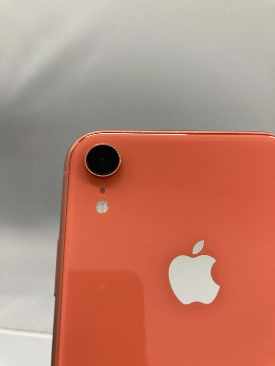 iPhone XR 128GB ������� SIM�ե꡼ �Хåƥ꡼100�� NW���¡�