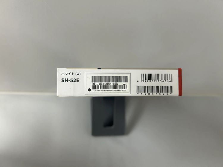 �ڿ���̤�����ʡ�AQUOSwish4��SH-52E�˥ۥ磻��