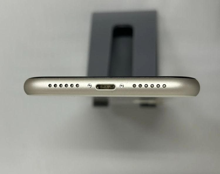 iPhone 11 128GB SIM�ե꡼ �Хåƥ꡼88�� NW���¡�