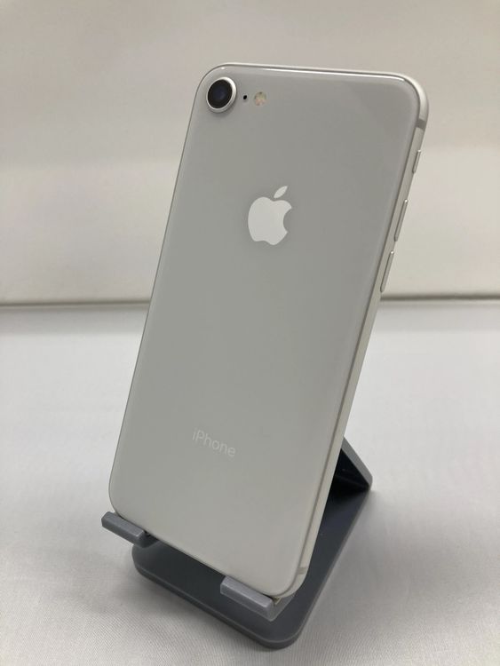 iPhone 8 64GB ����С� SIM�ե꡼ �Хåƥ꡼96�� NW���¡�