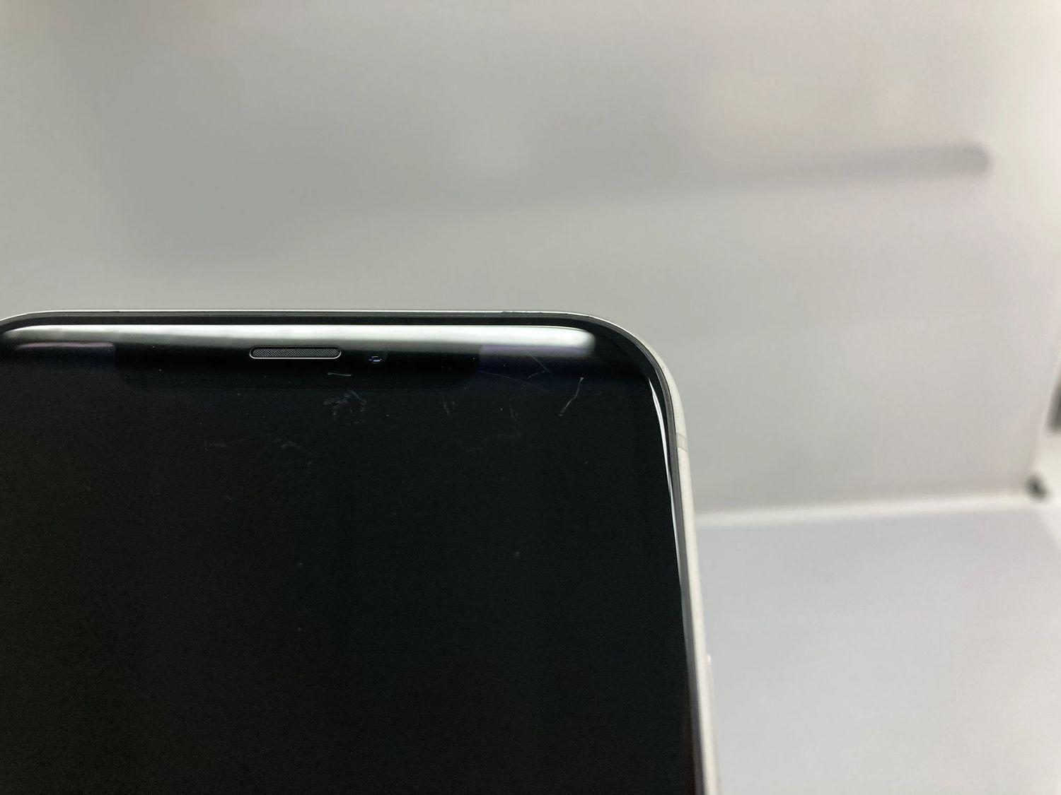 ムスビー｜iPhone XR 128GB ホワイト SIMフリー バッテリー100％ NW