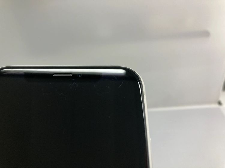 iPhone XR 128GB �ۥ磻�� SIM�ե꡼ �Хåƥ꡼100�� NW���¡�