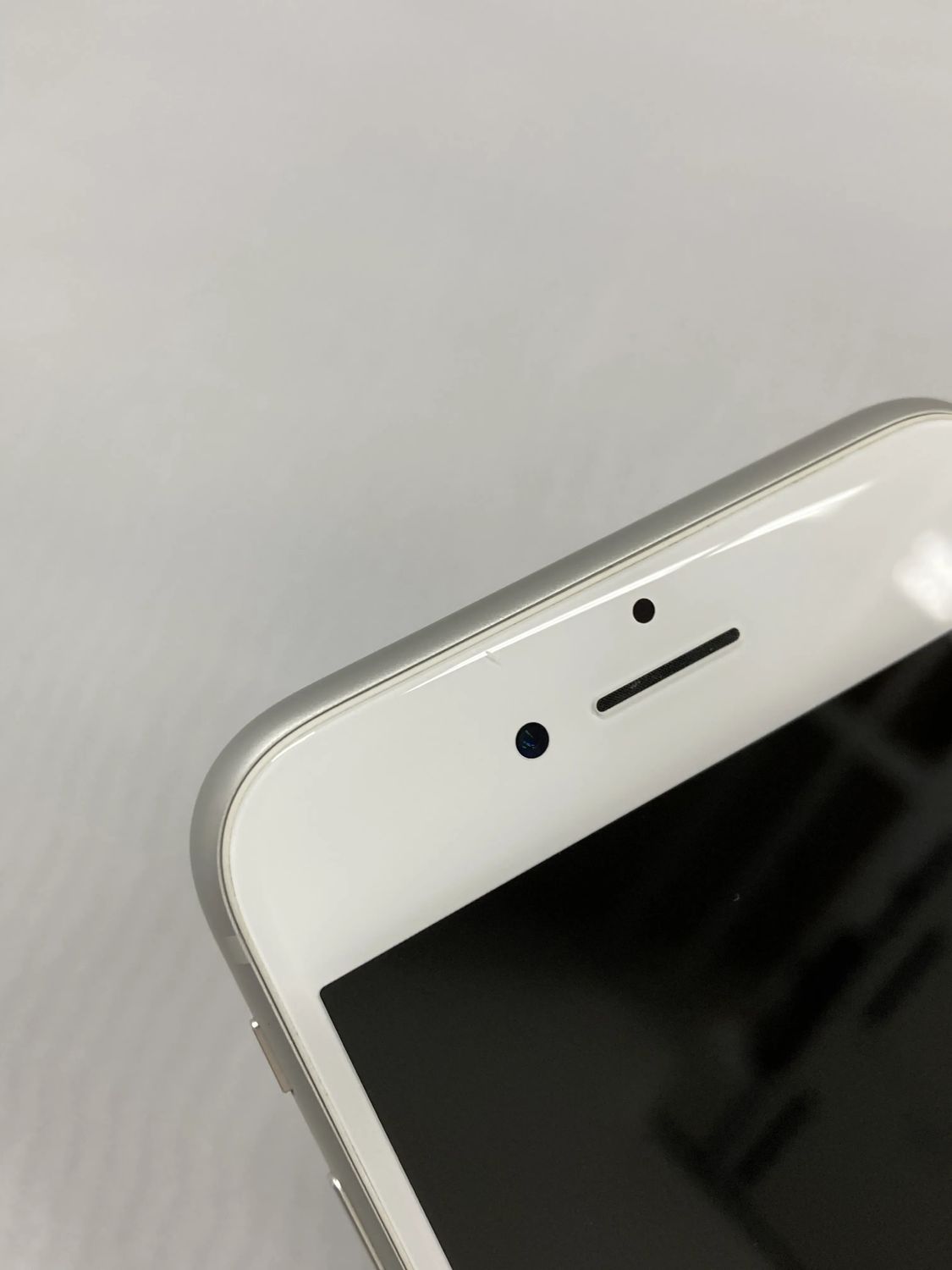 ムスビー｜iPhone 8 64GB シルバー SIMフリー バッテリー82％ NW制限