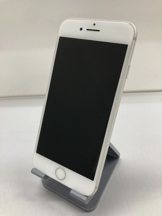 iPhone 8 64GB ����С� SIM�ե꡼ �Хåƥ꡼96�� NW���¡�