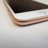 �ڼ��ߤʤߡۡ�Z664��au��iPhone8��64GB��MQ7A2J/A����š������