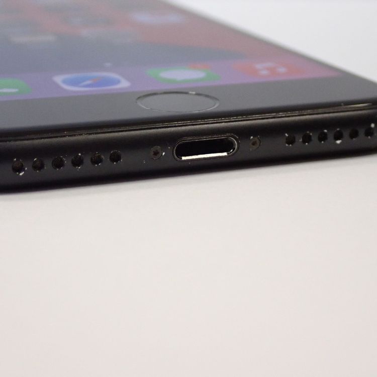 �ڼ��ߤʤߡۡ�Z726�����եȥХ󥯡�iPhone7 32GB MNCE2J/A�����