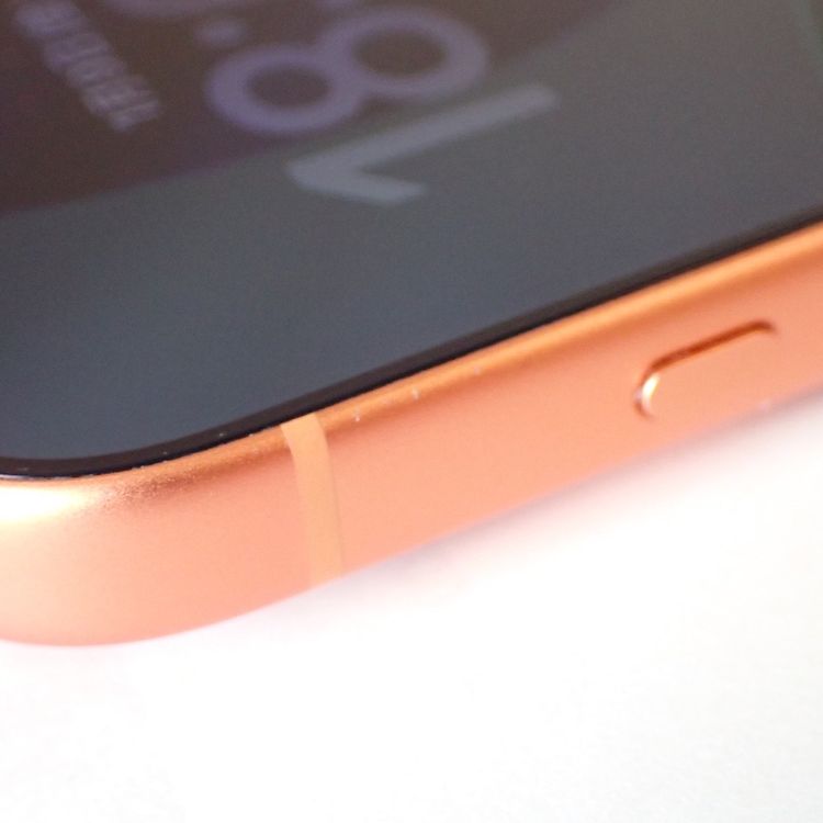 �ڼ��ߤʤߡۡ�Z652��SIM�ե꡼��iPhone17 Pro 256GB MG864J/A ���