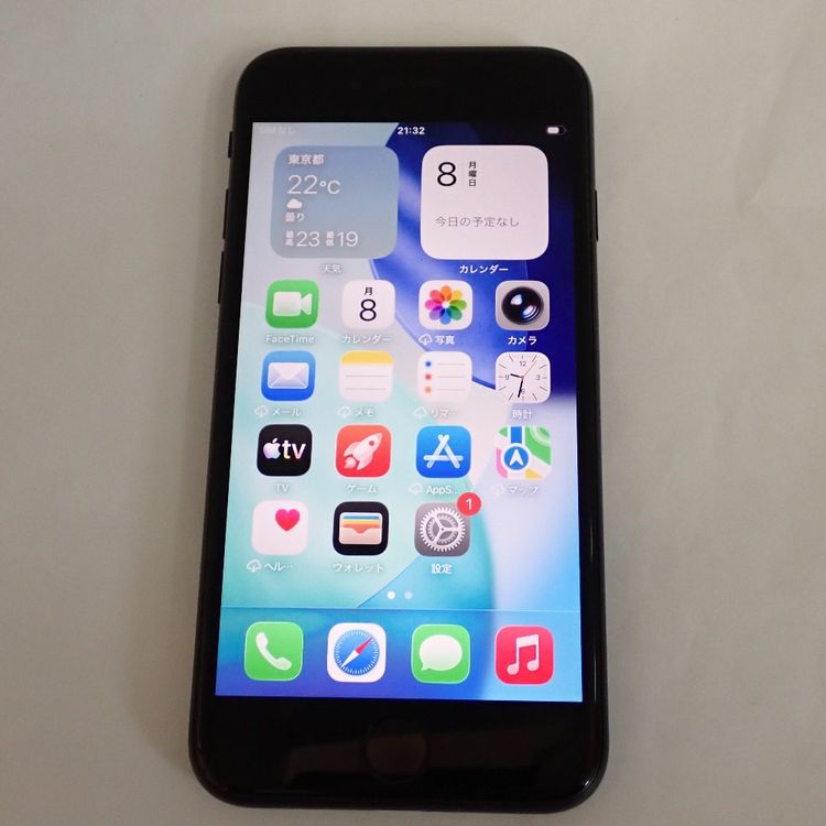 �ڼ��ߤʤߡۡ�Z733��SIM�ե꡼��iPhoneSE(��2����) 128GB�����