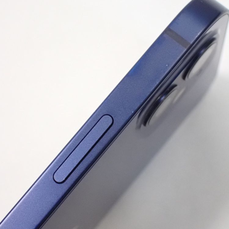 �ڼ��ߤʤߡۡ�Z743�����եȥХ󥯡�iPhone12��64GB MGHR3J/A�����