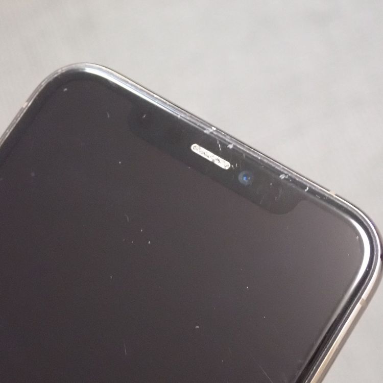 �ڼ��ߤʤߡۡ�Z694���ɥ����iPhone11Pro 256GB MWC92J/A ��� �����