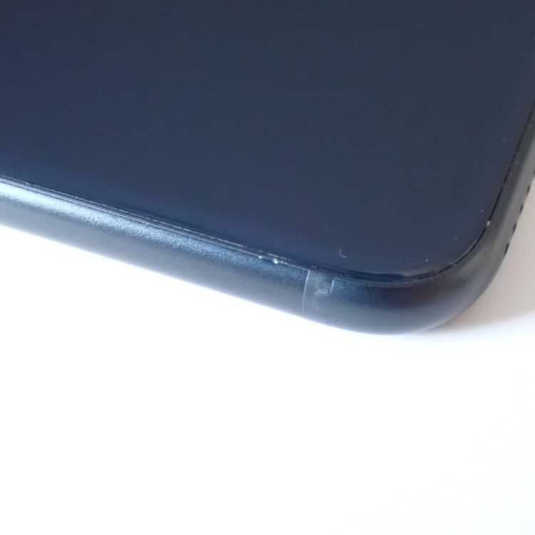 �ڼ��ߤʤߡۡ�Z764��au��iPhoneSE ��3�����128GB��MMYF3J/A�����