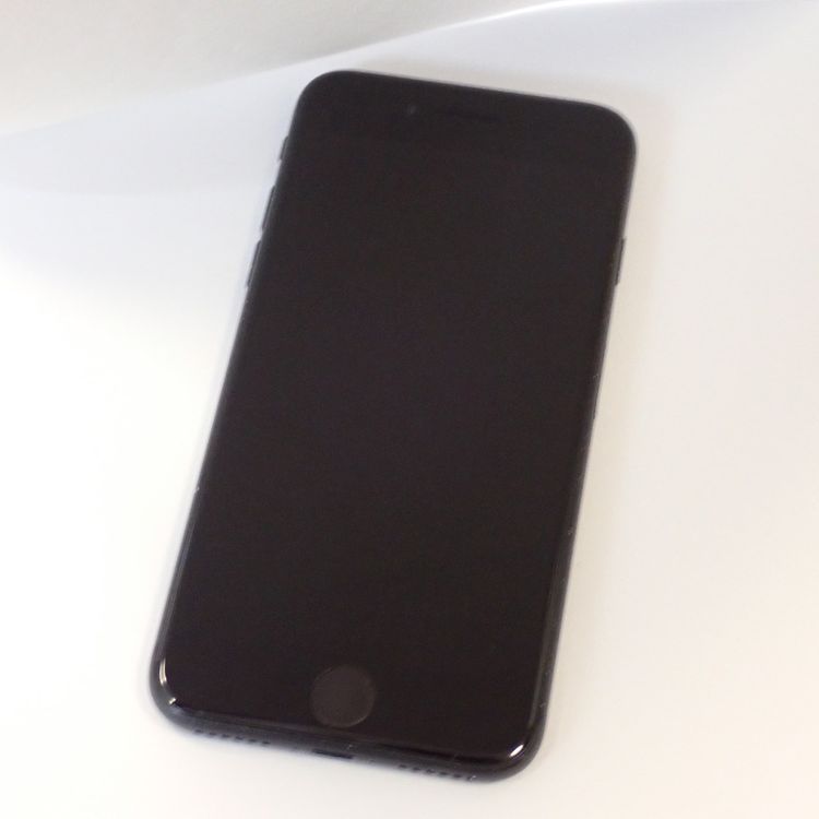 �ڼ��ߤʤߡۡ�Z726�����եȥХ󥯡�iPhone7 32GB MNCE2J/A�����