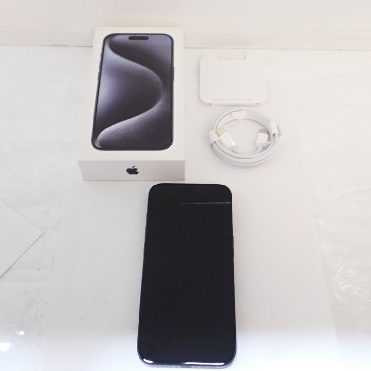 �ڼ��ߤʤߡۡ�Z759��SIM�ե꡼��iPhone15 Pro��256GB��MTUG3J/A�����