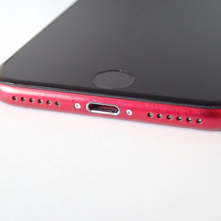 �ڼ��ߤʤߡۡ�Z765��au��iPhoneSE ��3�����128GB��MMYH3J/A�����