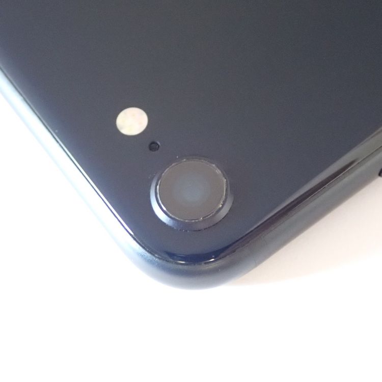�ڼ��ߤʤߡۡ�Z764��au��iPhoneSE ��3�����128GB��MMYF3J/A�����