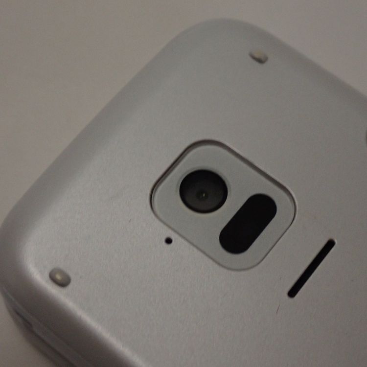 �ڼ��ߤʤߡۡ�Z671���ɥ�����ٻ��� �餯�餯�ۥ� F-01M �ۥ磻�� ���/�����