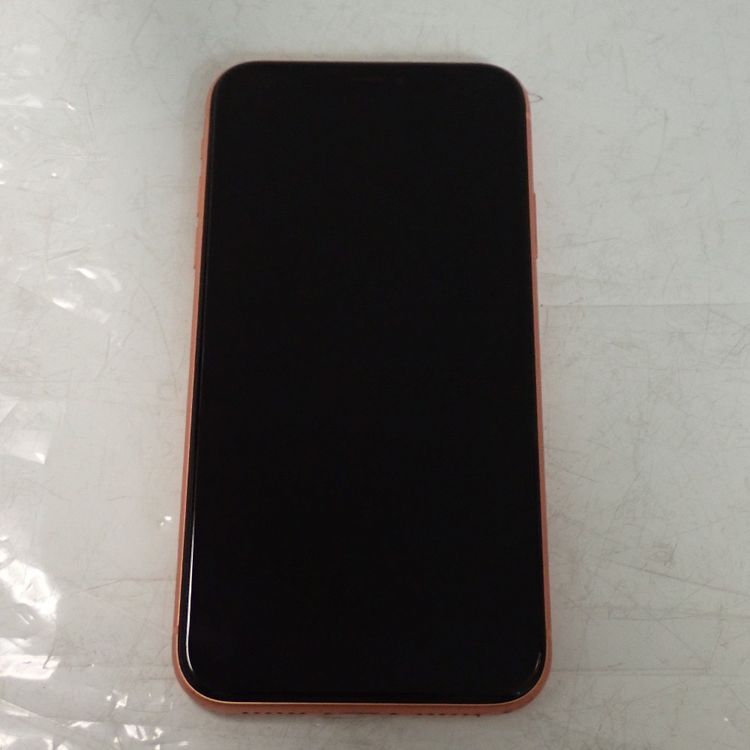 �ڼ��ߤʤߡۡ�Z724���ɥ����iPhoneXR��64GB��MT0A2J/A�����
