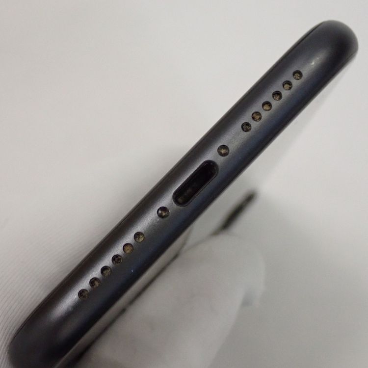 �ڼ��ߤʤߡۡ�Z712���ɥ����iPhone11 128GB MHDH3J/A ���