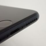 �ڼ��ߤʤߡۡ�Z733��SIM�ե꡼��iPhoneSE(��2����) 128GB�����