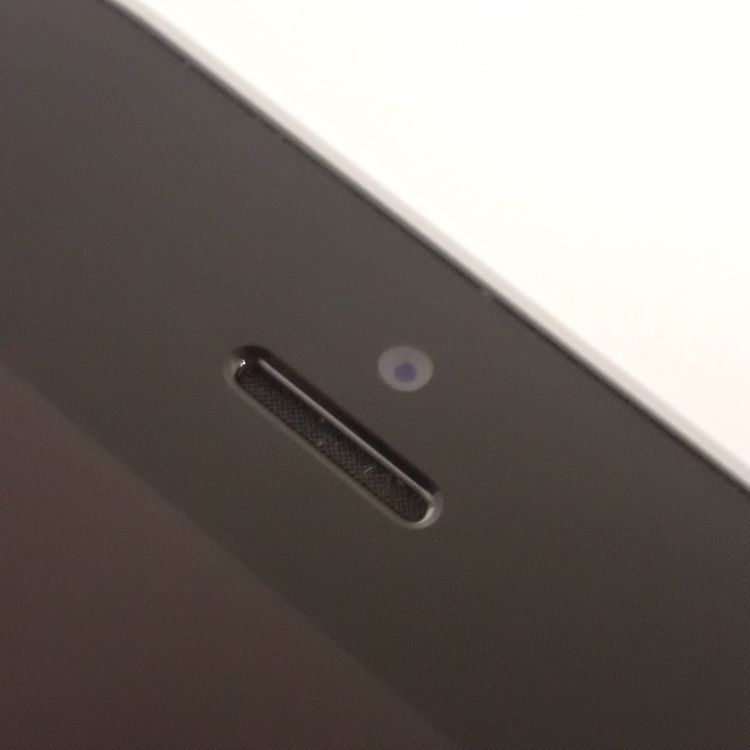 �ڼ��ߤʤߡۡ�Z665�����եȥХ󥯡�iPhoneSE��32GB��MP822J����š������