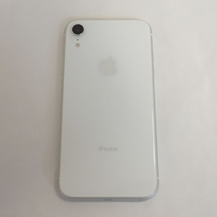 �ڼ��ߤʤߡۡ�Z711��au��iPhoneXR��64GB��MT032J/A�����