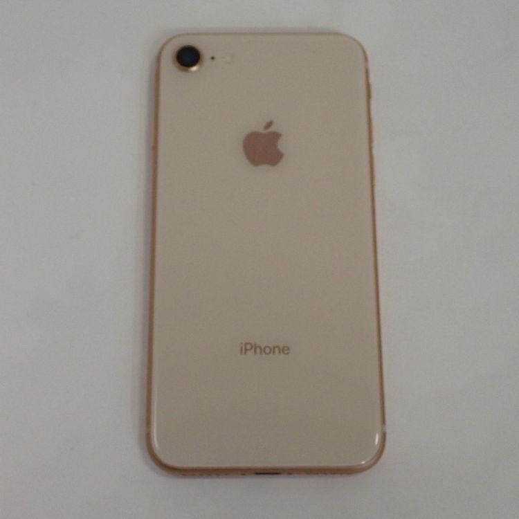 �ڼ��ߤʤߡۡ�Z688���ɥ����iPhone8 64GB NQ7A2J/A ���