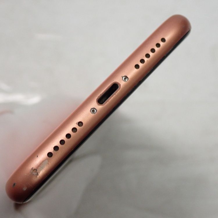 �ڼ��ߤʤߡۡ�Z724���ɥ����iPhoneXR��64GB��MT0A2J/A�����