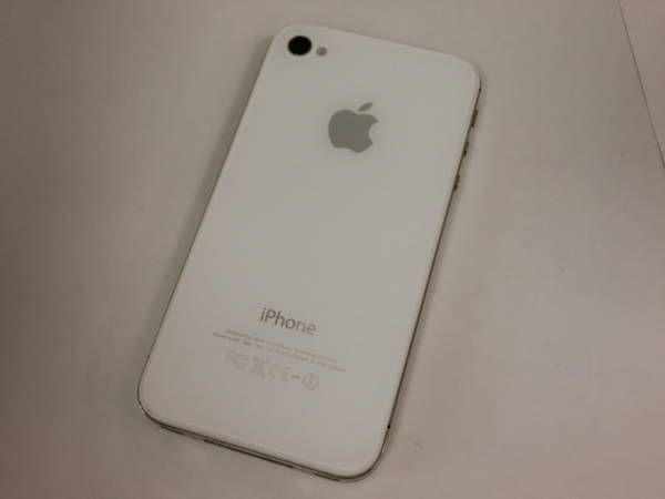 ムスビー｜【質みなみ】☆140☆ソフトバンク☆iPhone 4s 16GB ホワイト  